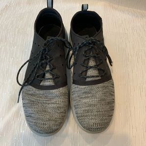 Under Armor Charged 257 Sneakers